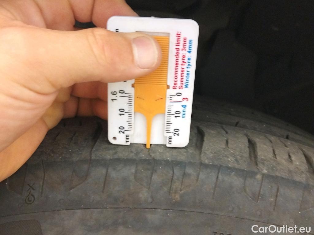  Nissan  Qashqai NISSAN  / 2024 / 5P / todoterreno DIG-T 103kW (140CV) mHEV 4x2 Acenta  #2