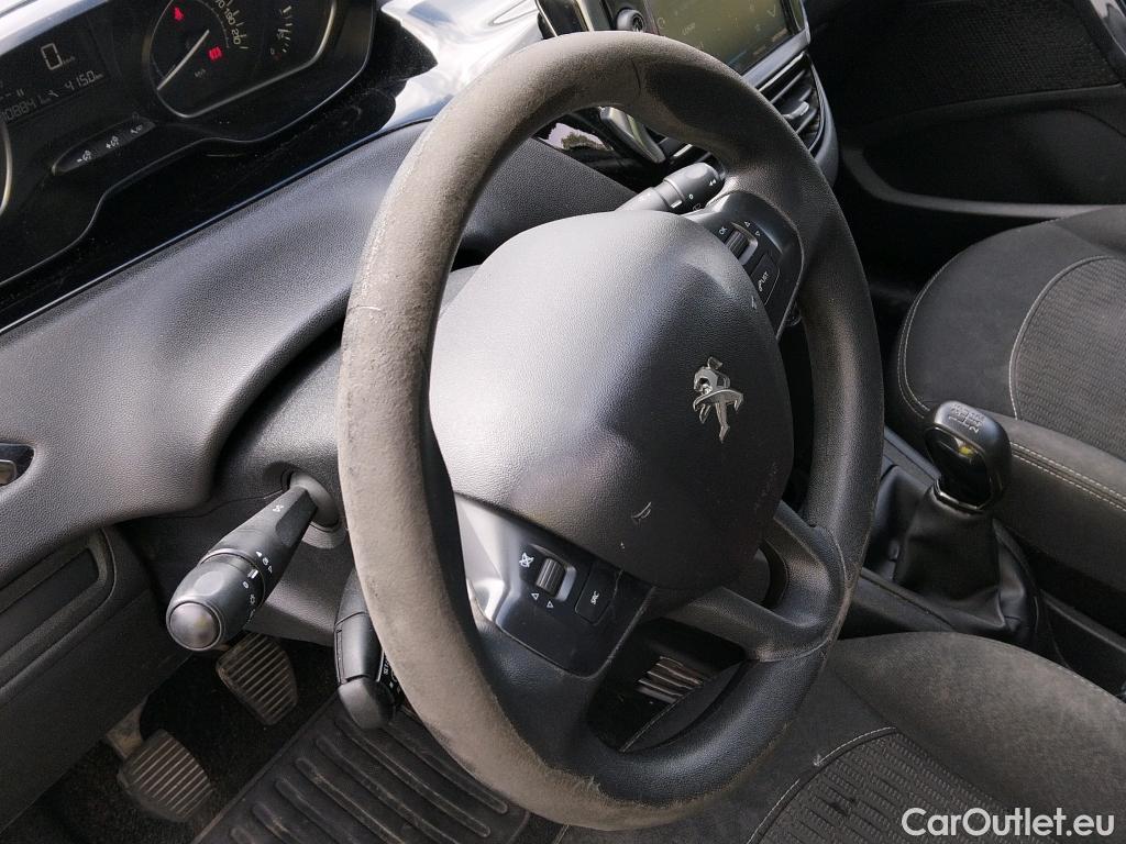  Peugeot  208 PEUGEOT  / 2019 / 5P / berlina con portón BlueHDi 73kW (100CV) Active #19