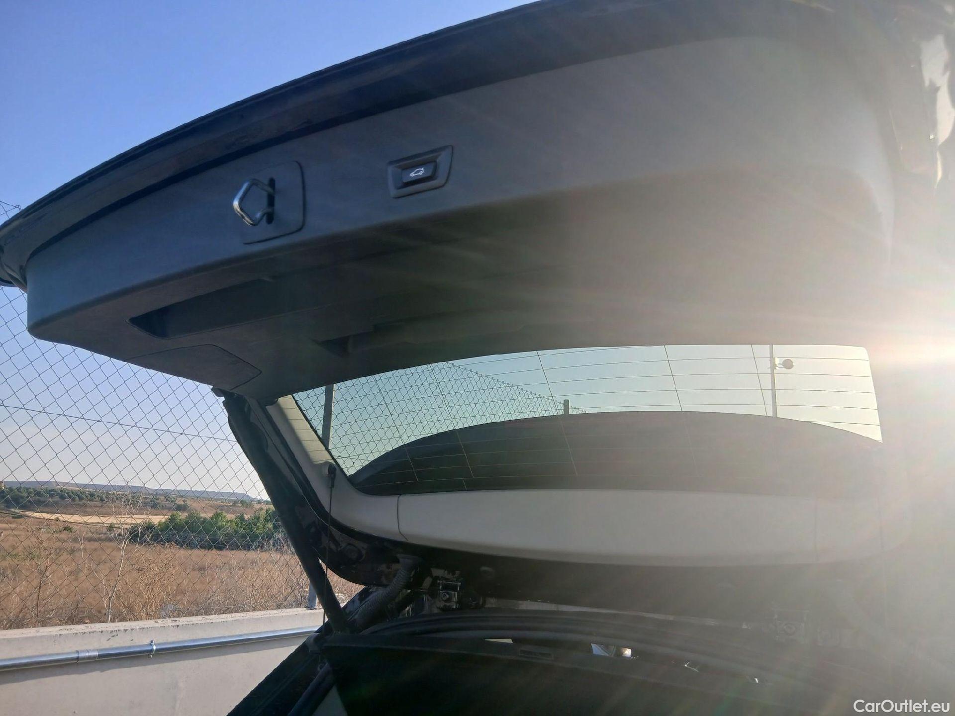  Bmw  X1 BMW  / 2019 / 5P / todoterreno sDrive16d Business #24