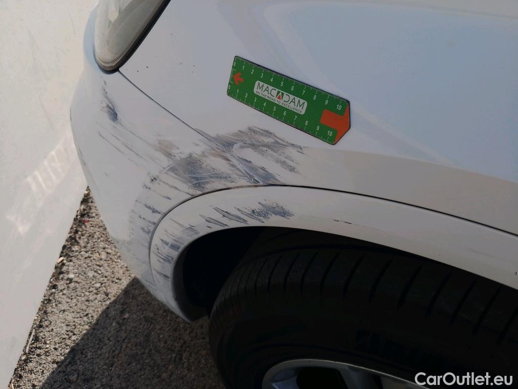  Audi  Q5 AUDI  / 2020 / 5P / todoterreno Advanced 35 TDI 120kW S tronic (AC2) #4