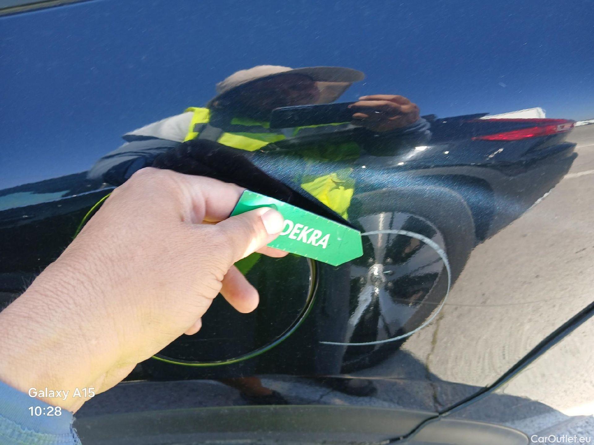  KIA  Niro KIA  1.6 GDi PHEV 104kW (141CV) Drive (AC) #31