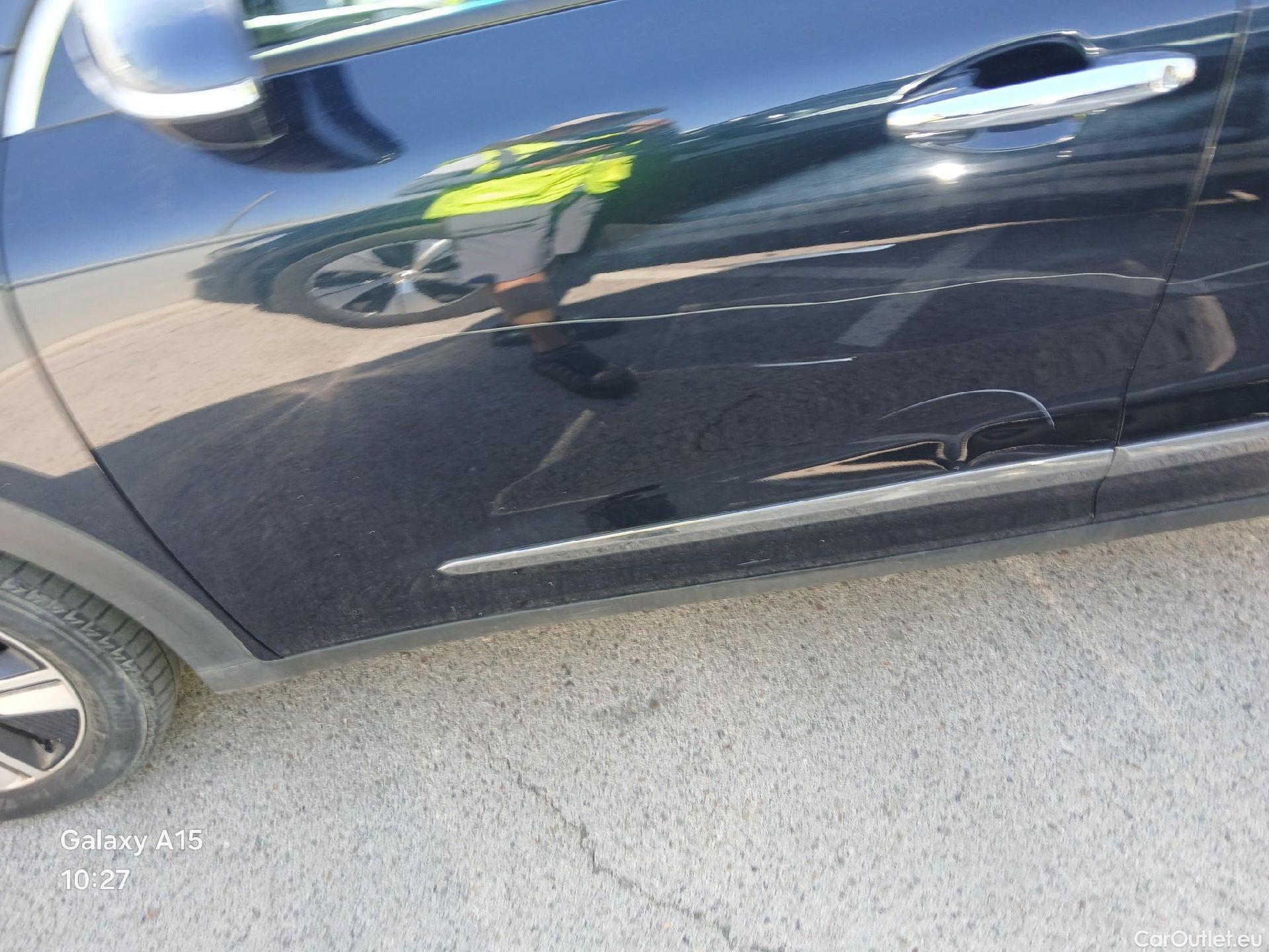  KIA  Niro KIA  1.6 GDi PHEV 104kW (141CV) Drive (AC) #24