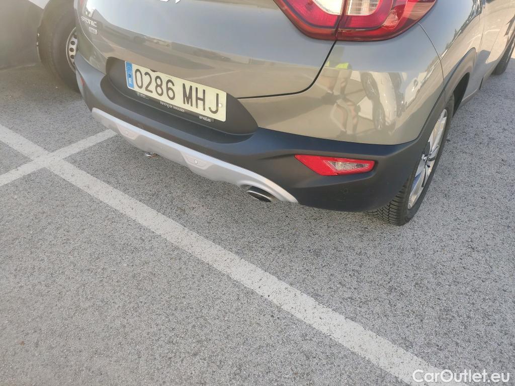  KIA  STONIC KIA  / 2017 / 5P / todoterreno 1.0 T-GDi 88kW (120CV) MHEV iMT Drive #15