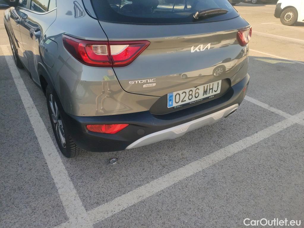  KIA  STONIC KIA  / 2017 / 5P / todoterreno 1.0 T-GDi 88kW (120CV) MHEV iMT Drive #19