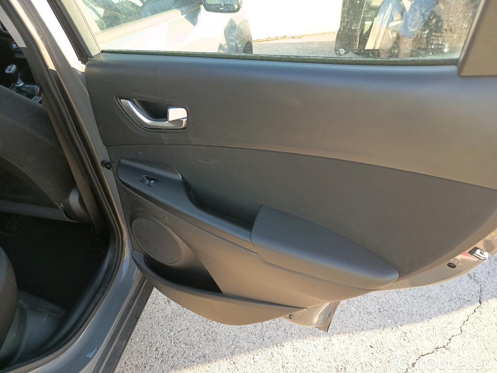  Hyundai  Konna HYUNDAI Kona / 2020 / 5P / todoterreno 1.0 TGDI Maxx 4X2 #14