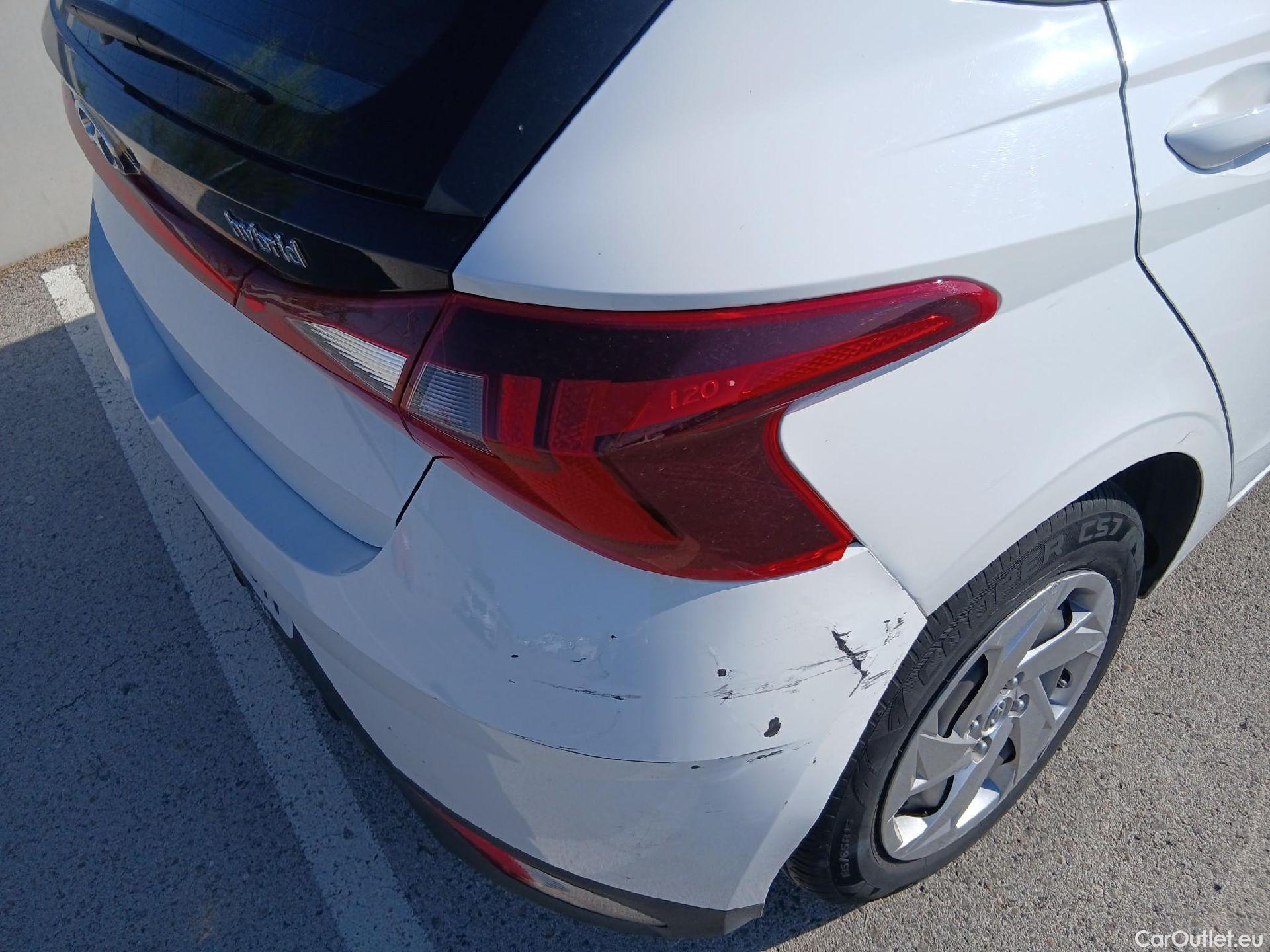  Hyundai  i20 HYUNDAI  / 2020 / 5P / berlina con portón 1.0 TGDI 74kW (100CV) 48V Essence #23