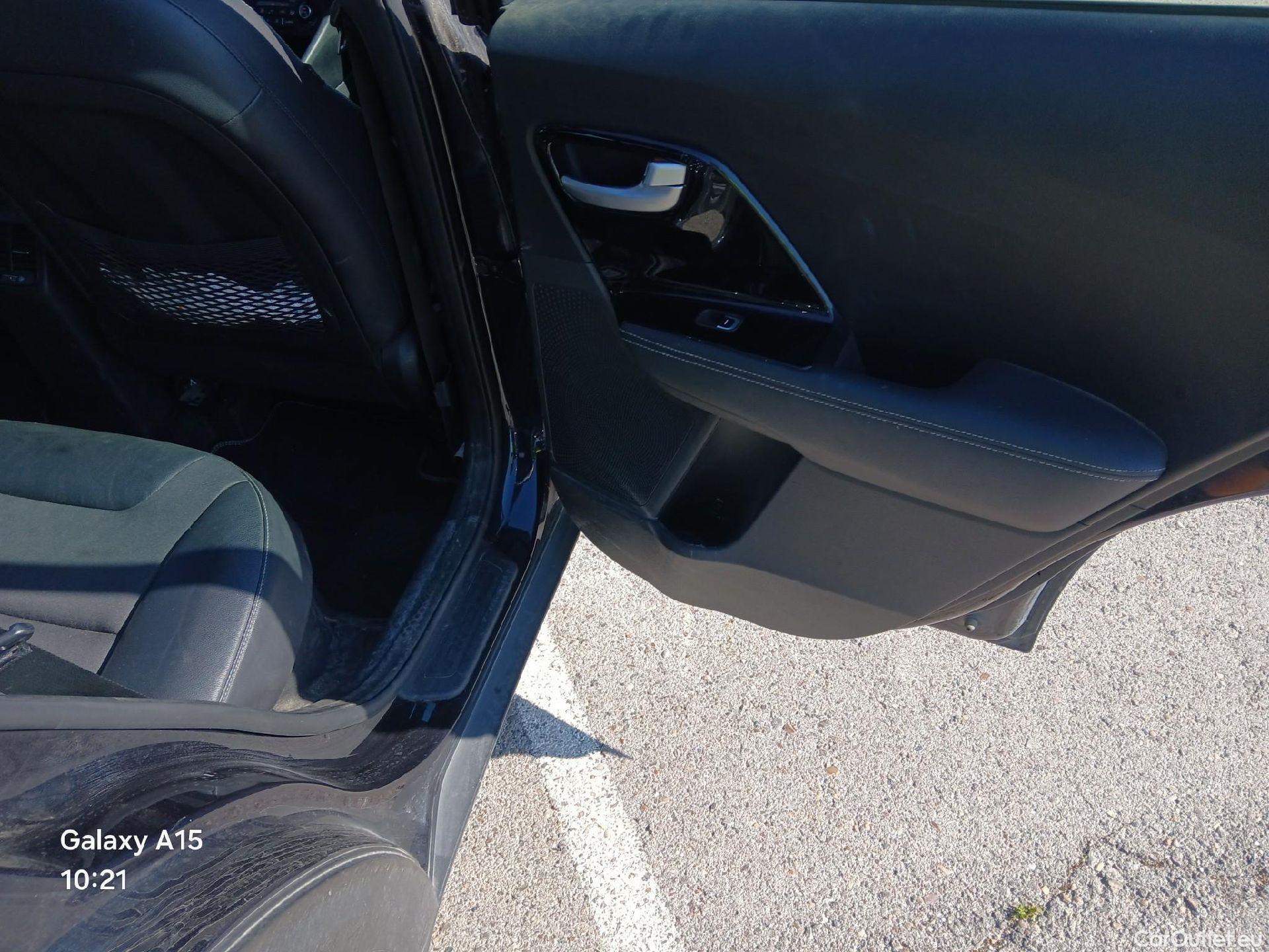  KIA  Niro KIA  1.6 GDi PHEV 104kW (141CV) Drive (AC) #8