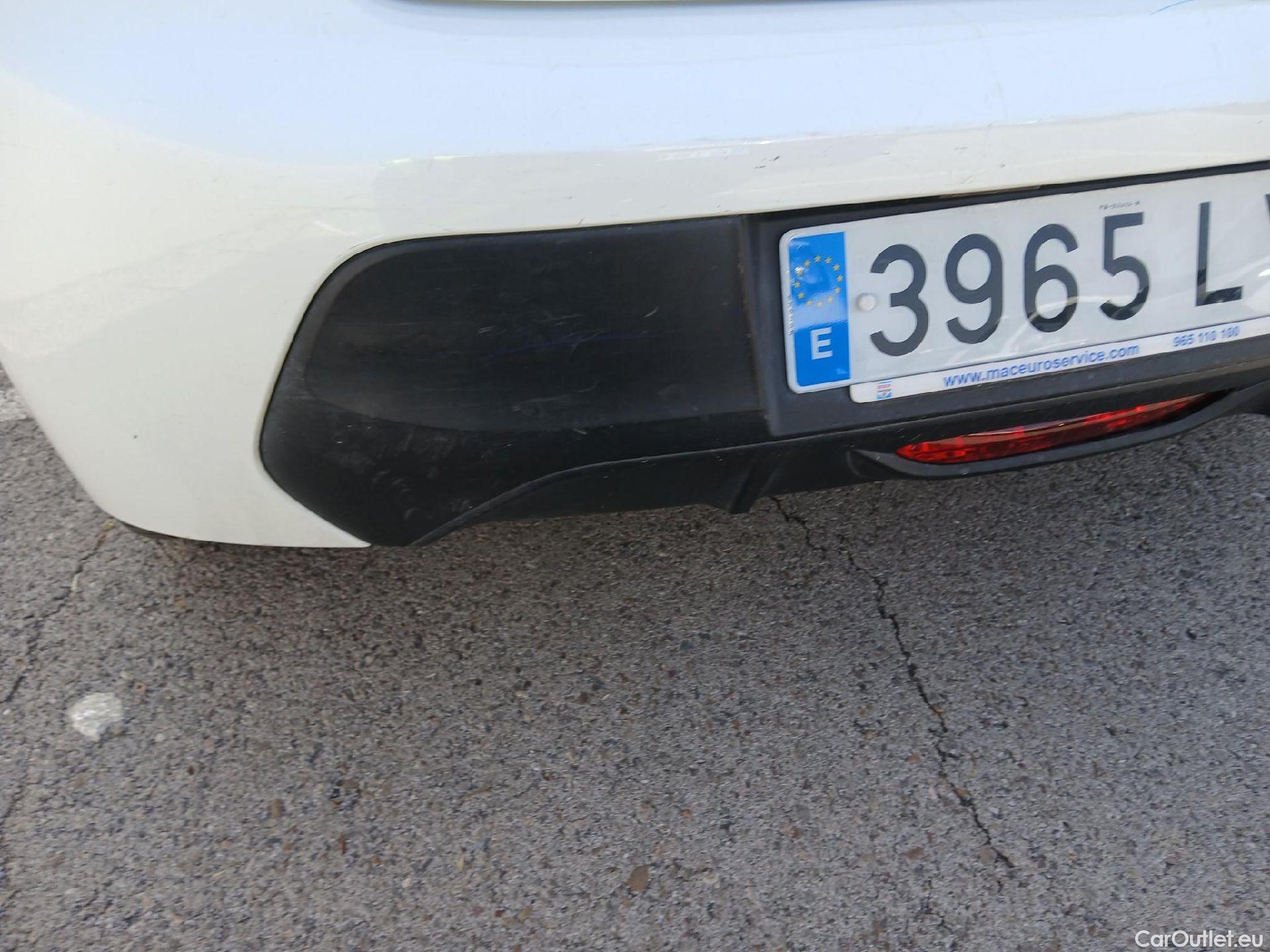  Peugeot  208 PEUGEOT  / 2019 / 5P / berlina con portón BlueHDi 73kW (100CV) Active #31
