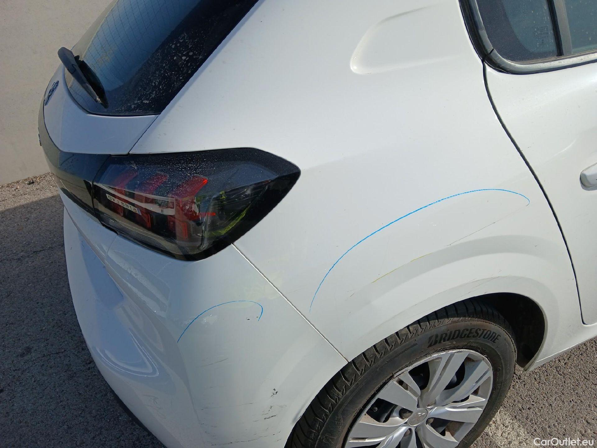  Peugeot  208 PEUGEOT  / 2019 / 5P / berlina con portón BlueHDi 73kW (100CV) Active #34