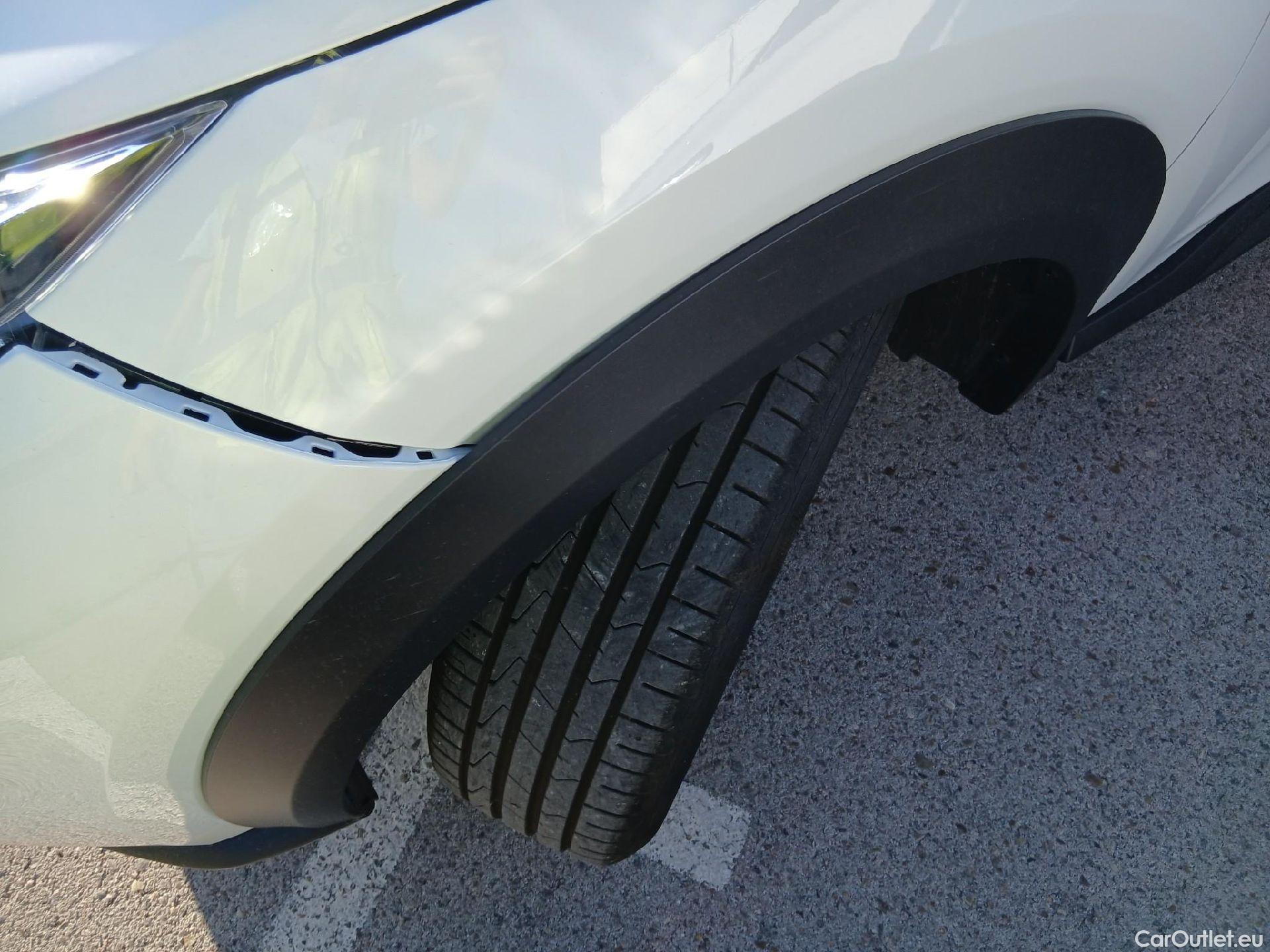  Nissan  Juke NISSAN  / 2019 / 5P / crossover DIG-T 84 kW (114 CV) 6M/T Acenta #9