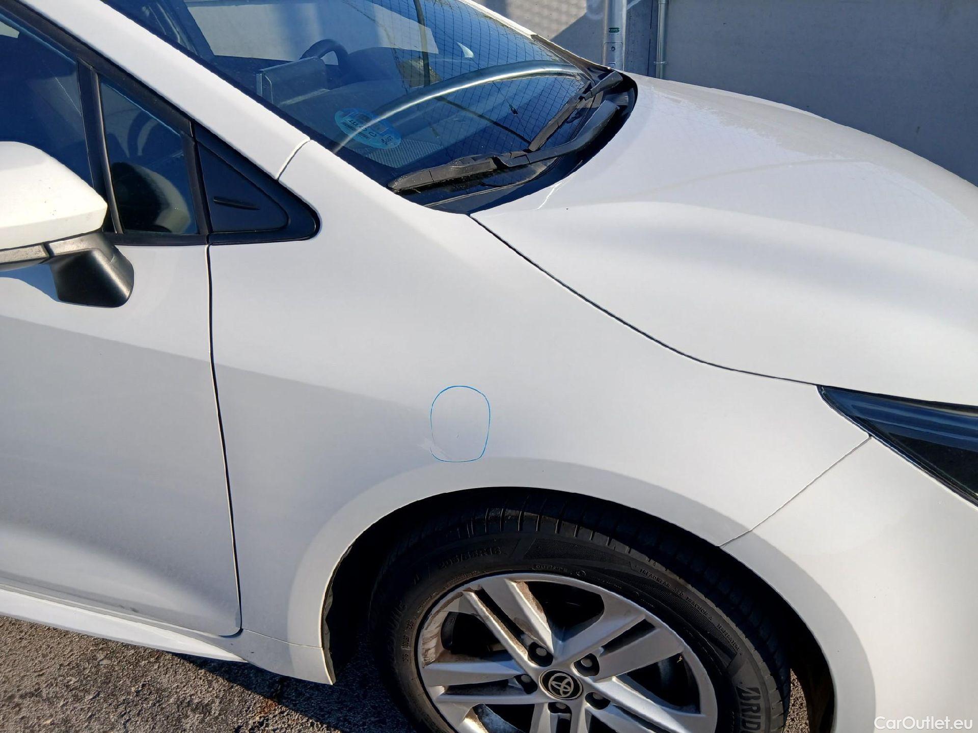  Toyota  Corolla TOYOTA  1.8 125H ACTIVE TECH E-CVT #51