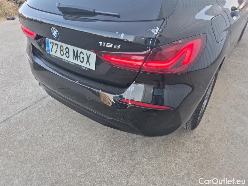  Bmw  Serie 1 BMW  / 2019 / 5P / berlina con portón 116d Corporate Auto. #10