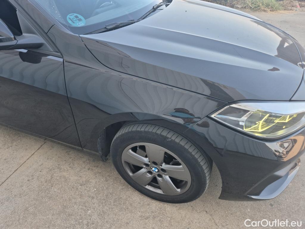  Bmw  Serie 1 BMW  / 2019 / 5P / berlina con portón 116d Corporate Auto. #3