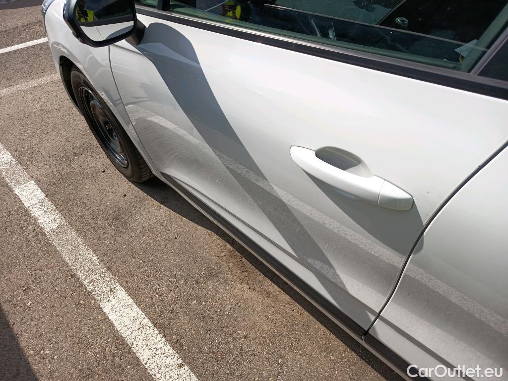  Renault  Clio RENAULT  / 2019 / 5P / berlina con portón Intens TCe 67 kW (91CV) #13