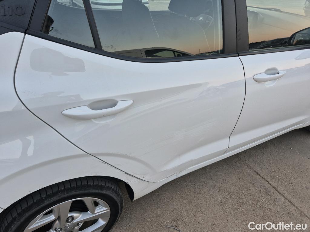  Hyundai  i10 HYUNDAI  / 2020 / 5P / berlina con portón 1.0 Klass #1