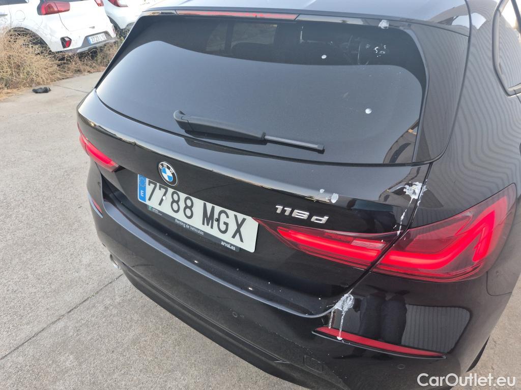  Bmw  Serie 1 BMW  / 2019 / 5P / berlina con portón 116d Corporate Auto. #1