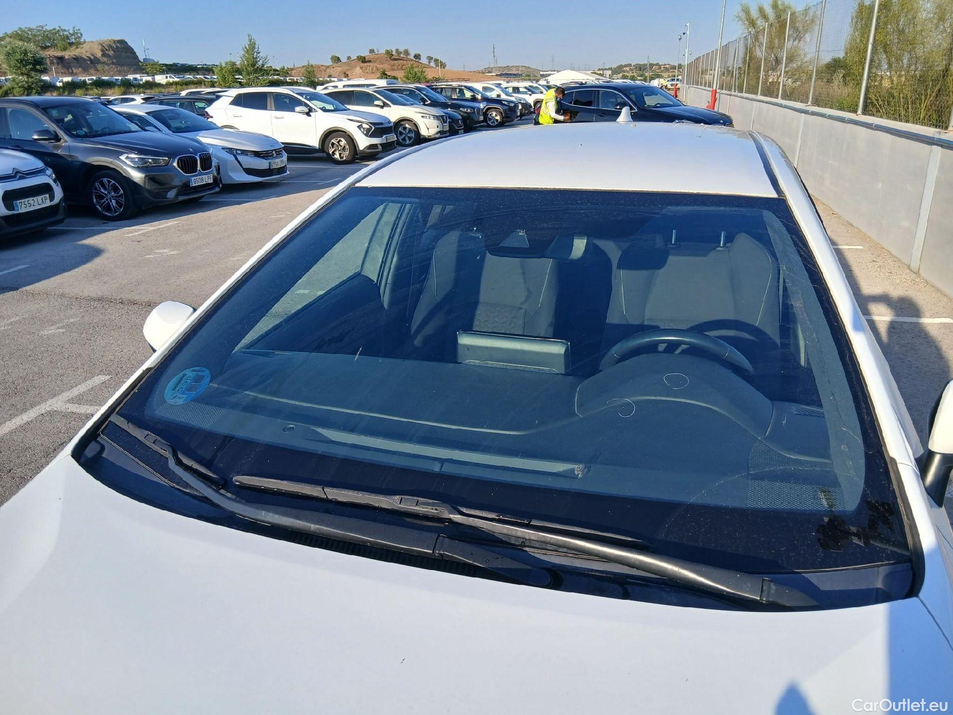 Toyota  Corolla TOYOTA  1.8 125H ACTIVE TECH E-CVT #2