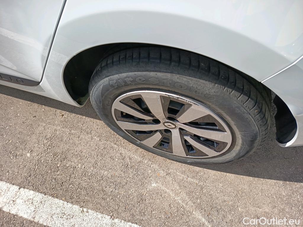  Renault  Clio RENAULT  / 2019 / 5P / berlina con portón Intens TCe 67 kW (91CV) #9