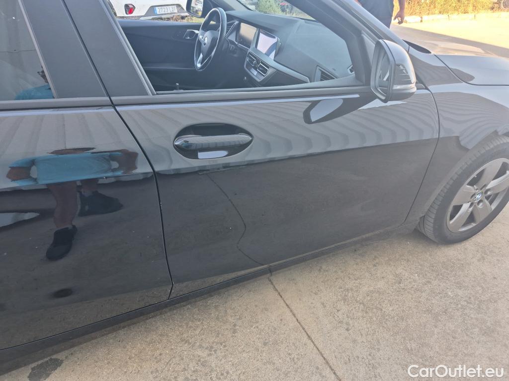  Bmw  Serie 1 BMW  / 2019 / 5P / berlina con portón 116d Corporate Auto. #7