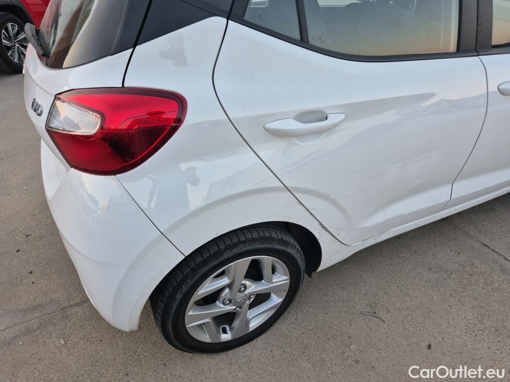  Hyundai  i10 HYUNDAI  / 2020 / 5P / berlina con portón 1.0 Klass #6