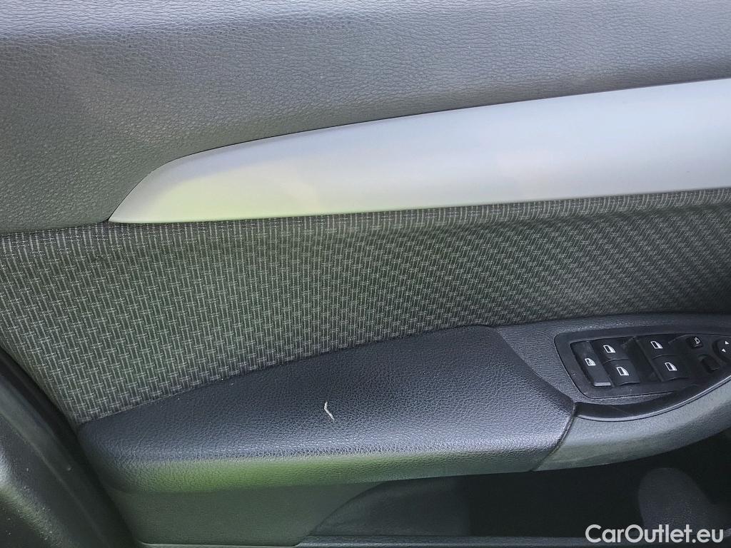  Bmw  X1 BMW  / 2019 / 5P / todoterreno sDrive16d Business #16