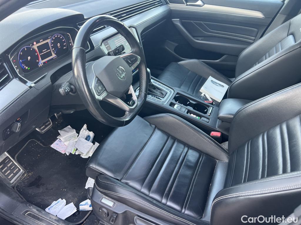 Volkswagen  Passat VOLKSWAGEN  / 2019 / 5P / familiar Variant R-Line 2.0 TDI 110kW DSG #23