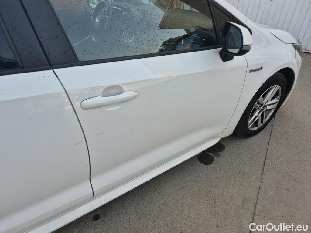  Toyota  Corolla TOYOTA  / 2019 / 5P / familiar 1.8 125H ACTIVE TECH E-CVT TOU SPORT #24