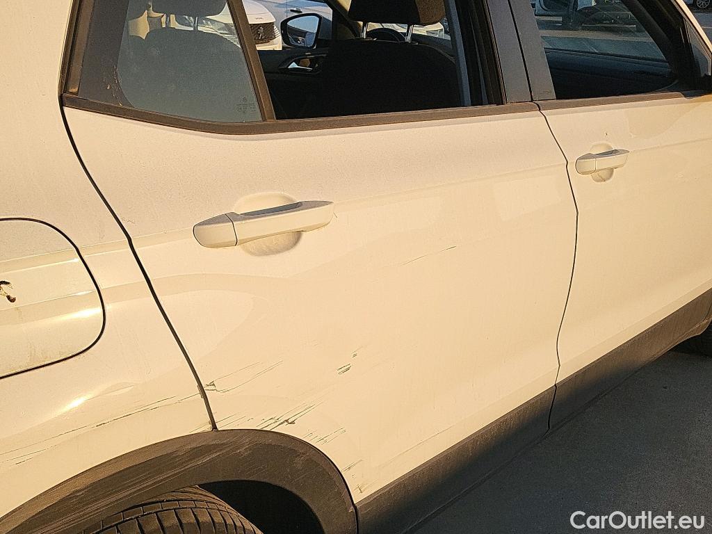 Volkswagen  T-CROSS VOLKSWAGEN  / 2018 / 5P / todoterreno Advance 1.0 TSI 81kW (110CV) DSG (AC) #5
