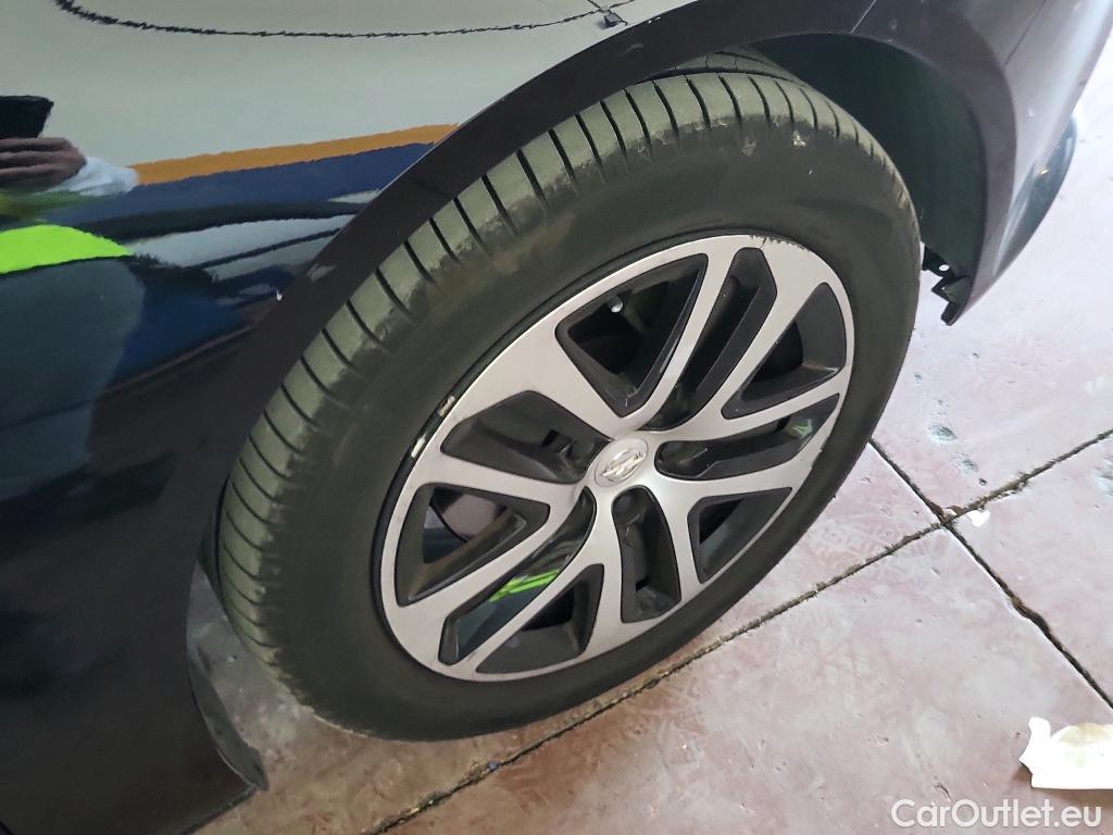  Opel  Insignia OPEL  / 2017 / 5P / berlina con portón GS 1.6 CDTi 81kW ecoTEC D Selective #23