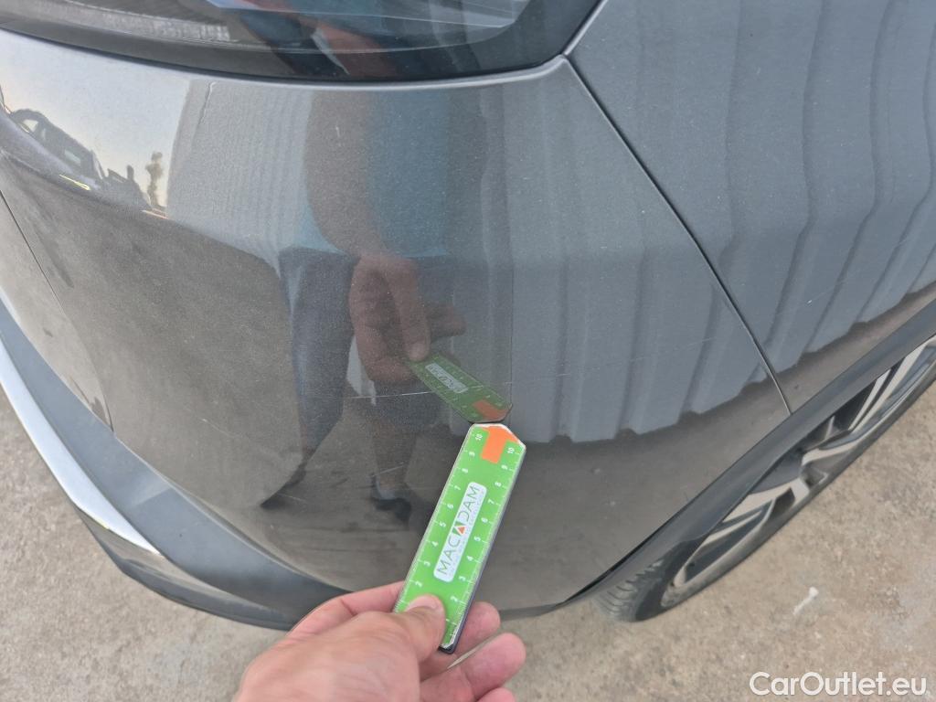 Peugeot  3008 PEUGEOT  Hybrid / 2020 / 5P / todoterreno 225 e-EAT8 Allure (AC2) #16