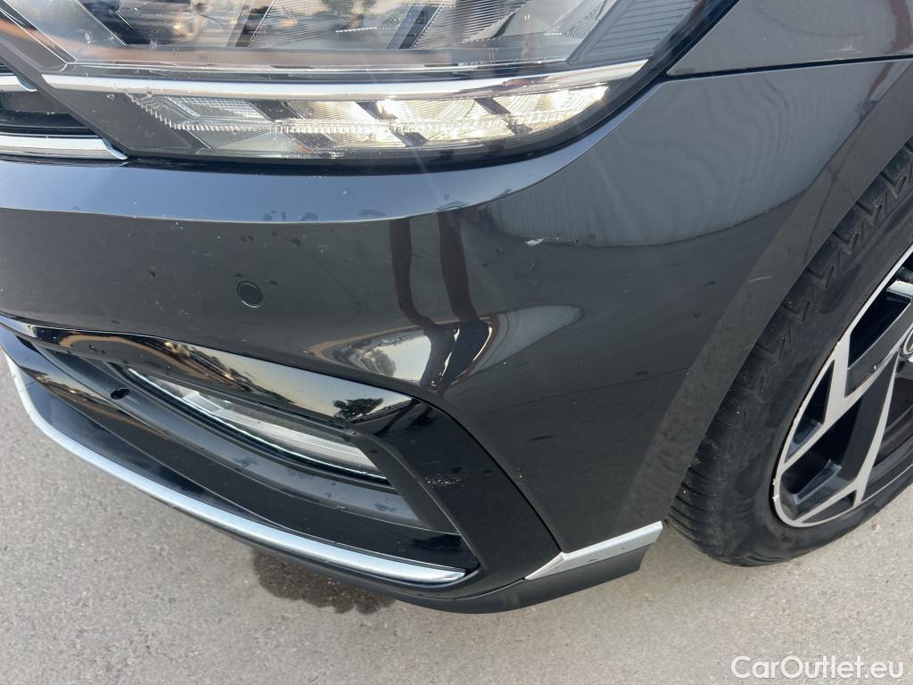  Volkswagen  Passat VOLKSWAGEN  / 2019 / 5P / familiar Variant R-Line 2.0 TDI 110kW DSG #27