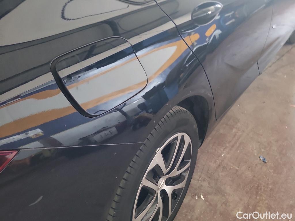  Opel  Insignia OPEL  / 2017 / 5P / berlina con portón GS 1.6 CDTi 81kW ecoTEC D Selective #3