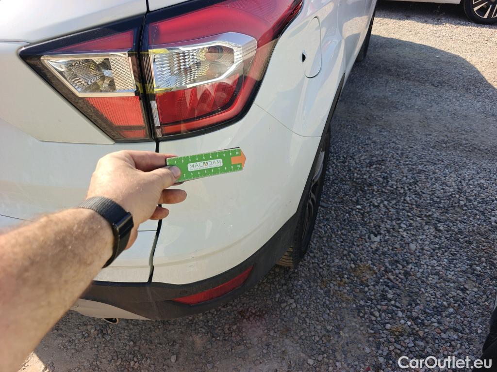  Ford  Kuga FORD  / 2016 / 5P / todoterreno 1.5 EcoBoost 88kW 4x2 Trend+ (CX) #31