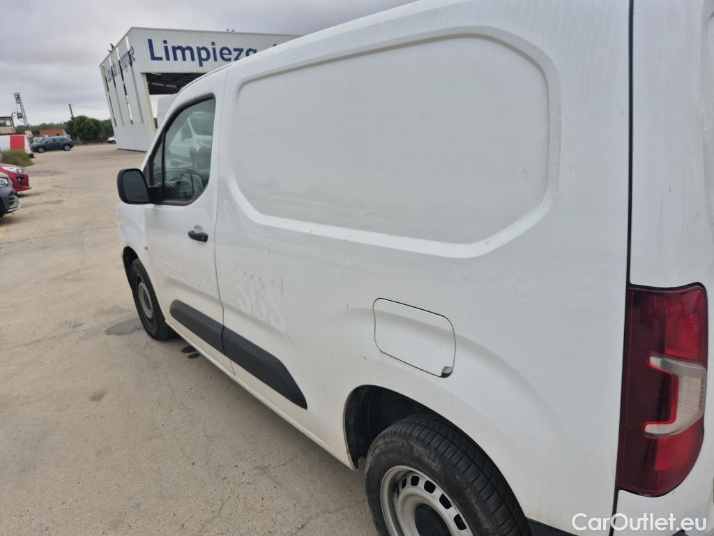  Citroen  Berlingo CITROEN  / 2018 / 3P / furgón derivado de turismo Talla M BlueHDi 100 CONTROL #14