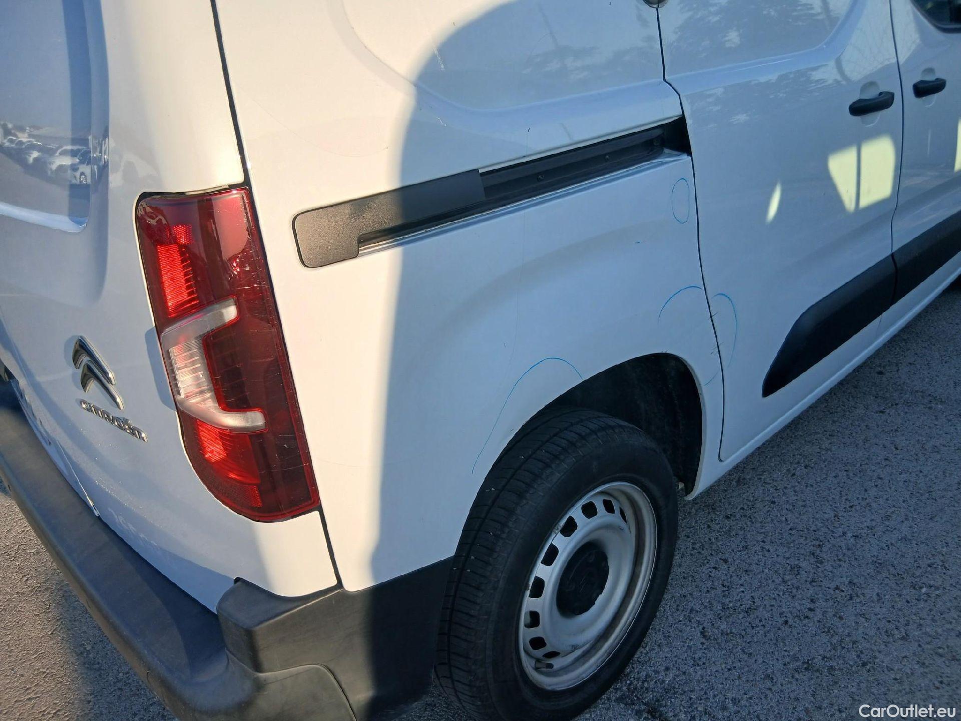  Citroen  Berlingo CITROEN  / 2018 / 4P / furgón derivado de turismo Talla M BlueHDi 100 CLUB #11