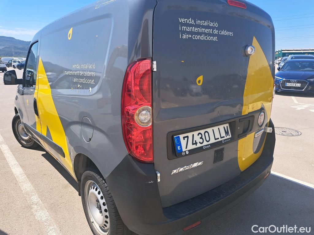  Fiat  Doblo FIAT Doblò Cargo/2015/3P/furgón derivado de turismo Cargo Base Plus 1.3 Mjet 59kW (80CV) #22