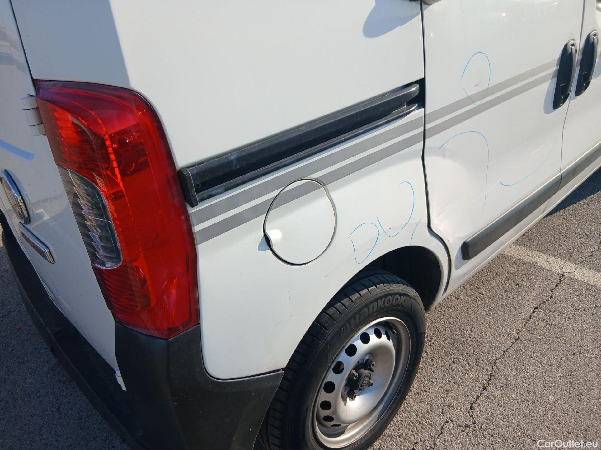  Fiat  Fiorino FIAT  / 2016 / 4P / furgón derivado de turismo Cargo Base N1 1.3 MJet 59 kW (80 CV) #26