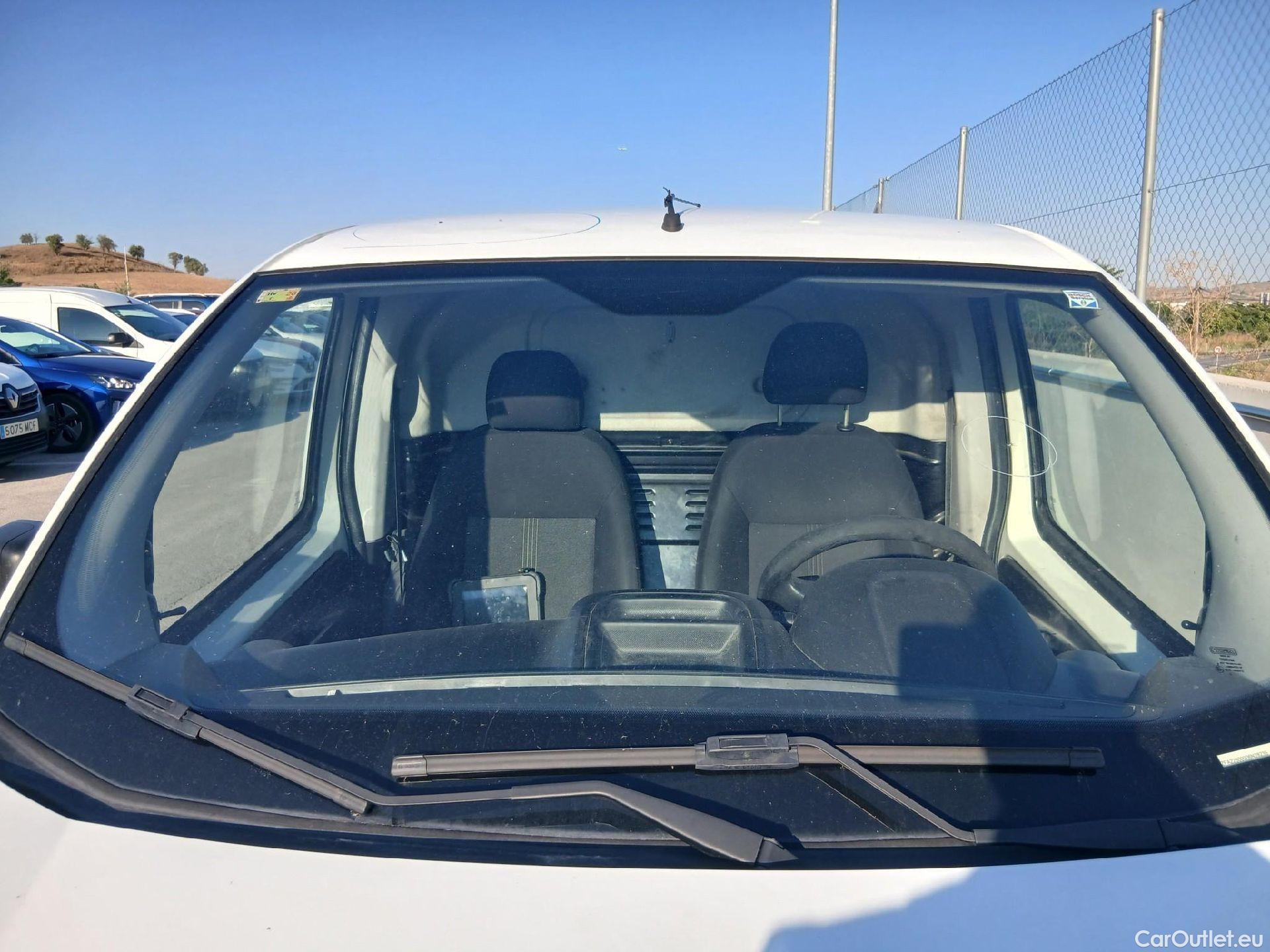  Fiat  Fiorino FIAT  / 2016 / 4P / furgón derivado de turismo Cargo Base N1 1.3 MJet 59 kW (80 CV) #9