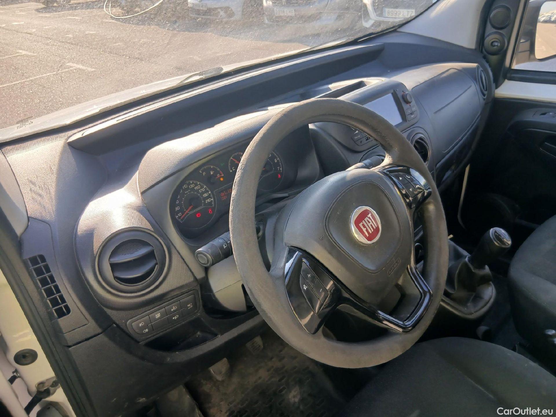  Fiat  Fiorino FIAT  / 2016 / 4P / furgón derivado de turismo Cargo Base N1 1.3 MJet 59 kW (80 CV) #14