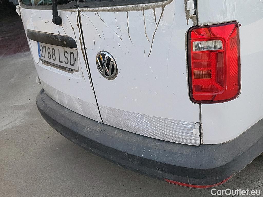  Volkswagen  Caddy VOLKSWAGEN  / 2015 / 4P / furgón derivado de turismo ABT e- Maxi Furgón #24
