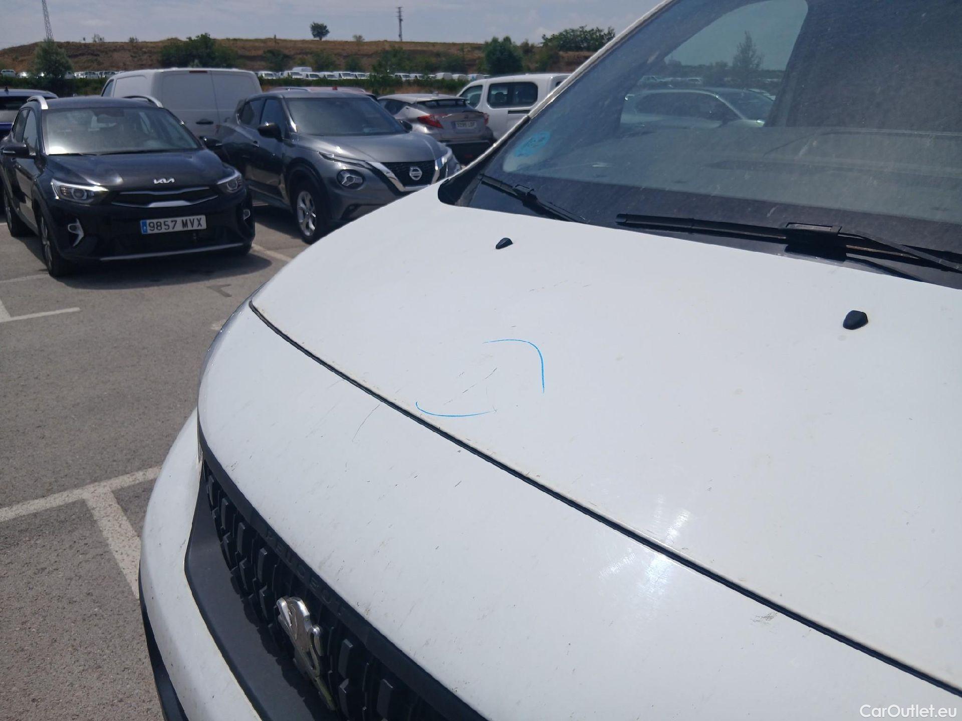  Peugeot  Expert PEUGEOT  / 2016 / 4P / furgón Furgón Premium 1.5 BlueHDi 120 Standard #7