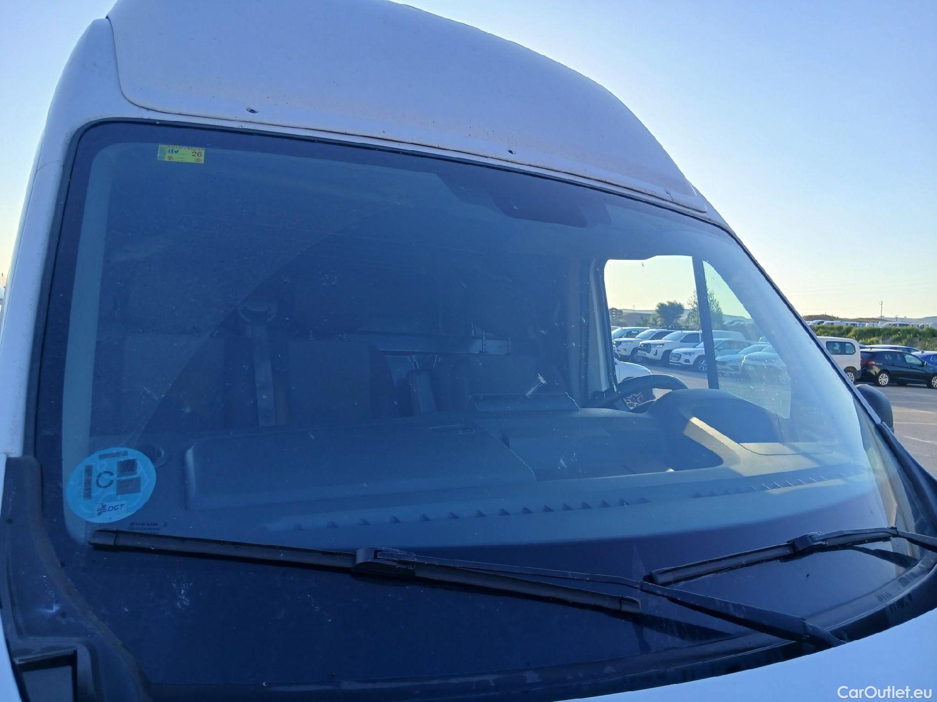 Renault  Master RENAULT  / 2019 / 4P / furgón Furgón T L3H3 3500 Bl dCi 99kW (135CV) #2