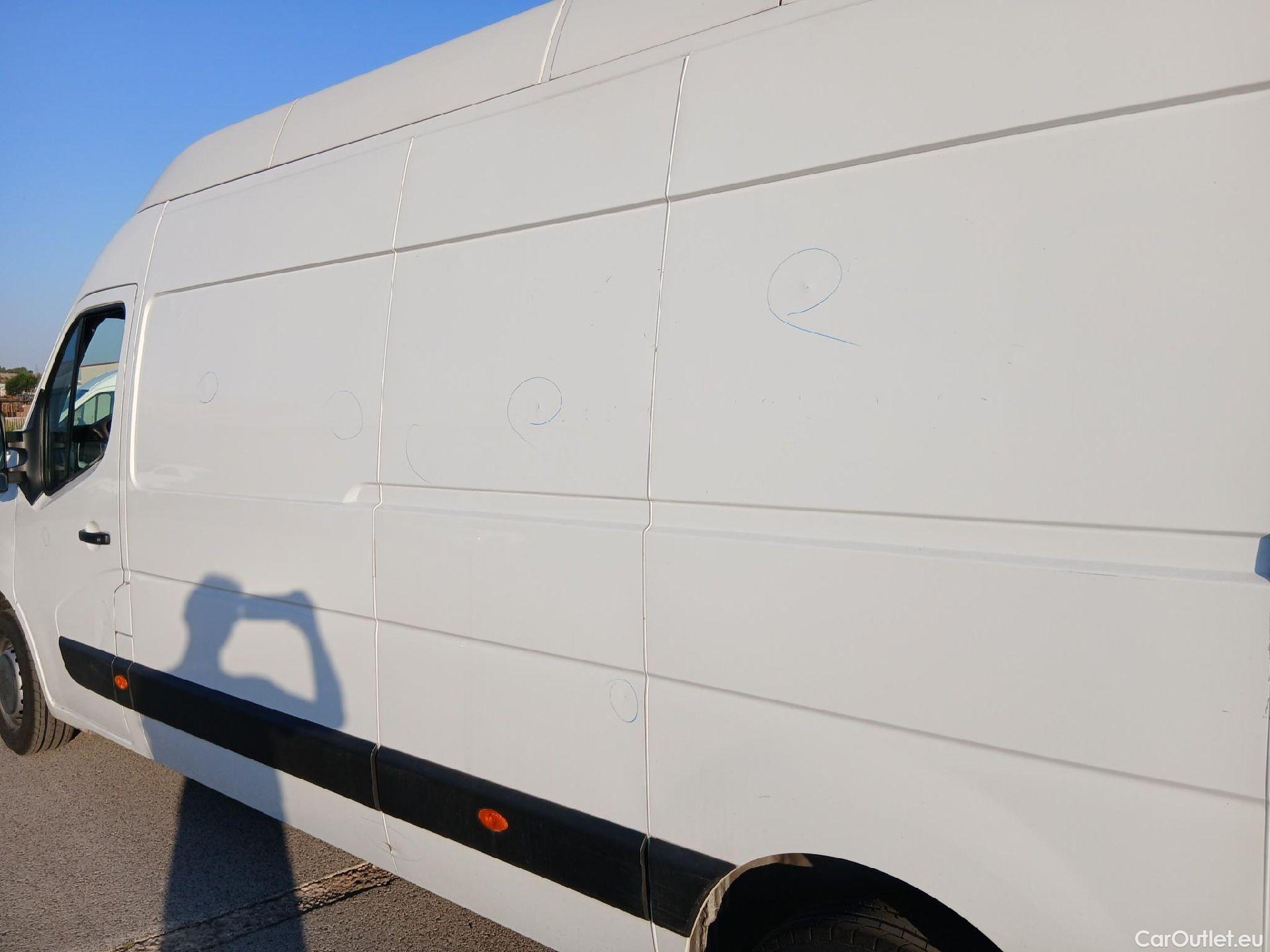  Renault  Master RENAULT  / 2019 / 4P / furgón Furgón T L3H3 3500 Bl dCi 99kW (135CV) #13