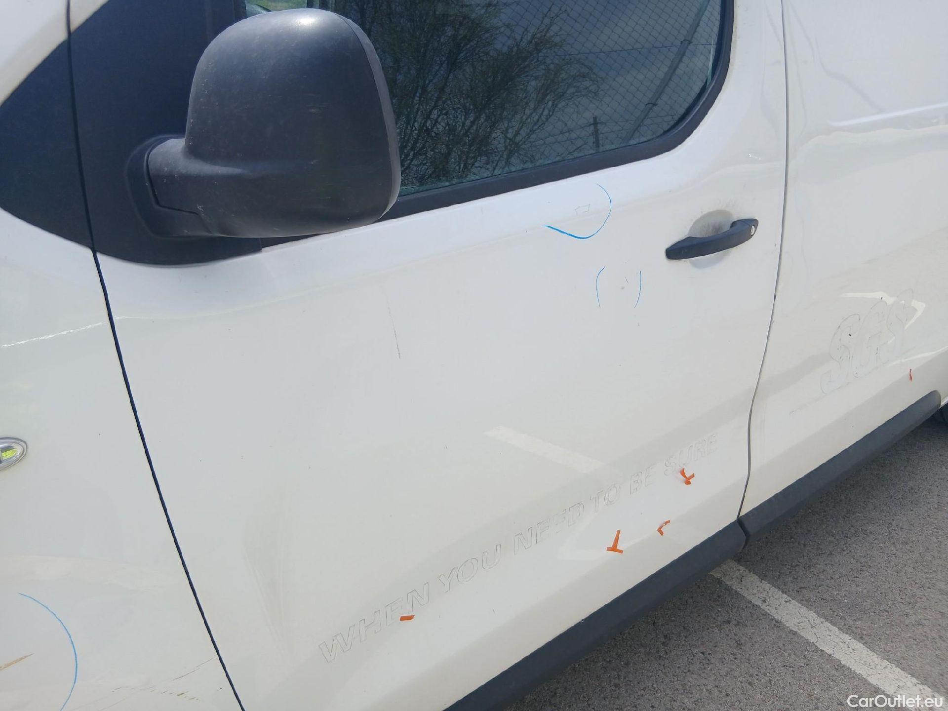  Peugeot  Expert PEUGEOT  / 2016 / 4P / furgón Furgón Premium 1.5 BlueHDi 120 Standard #11