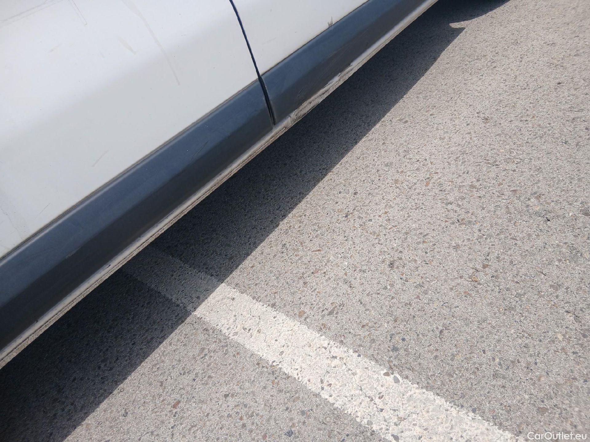  Peugeot  Expert PEUGEOT  / 2016 / 4P / furgón Furgón Premium 1.5 BlueHDi 120 Standard #37