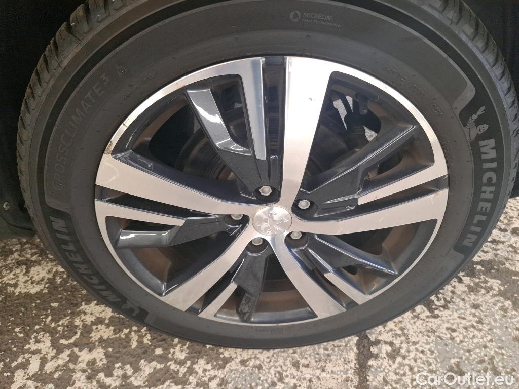  Peugeot  3008  Allure Business 1.2 PureTech 130CV BVA8 E6dT #50