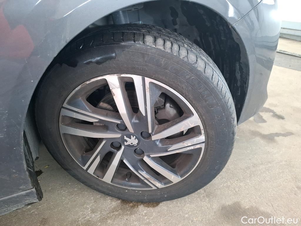  Peugeot  208  Allure Pack 1.2 PureTech 100CV BVA8 E6d #15