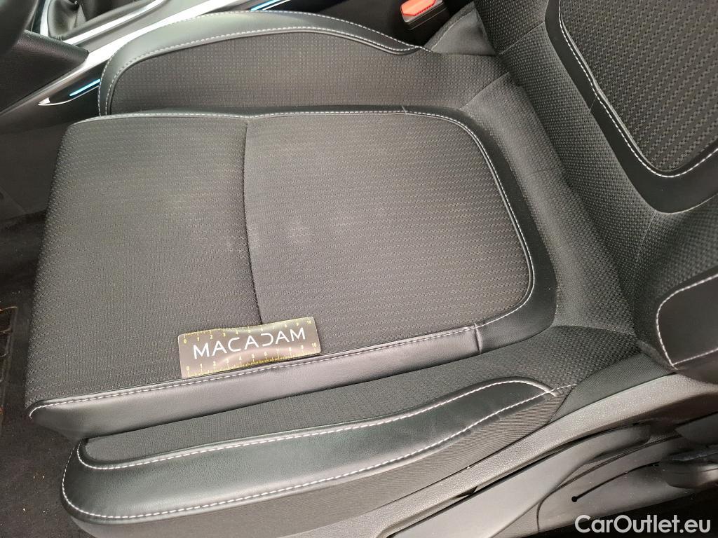  Renault  Megane  IV Berline 5 ptes. Techno 1.5 dCi 115CV BVM6 E6d #16