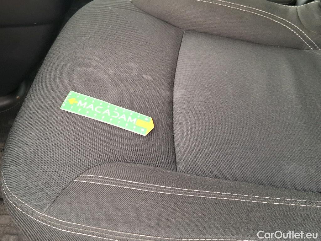  Renault  Trafic  Fourgon L2H1 3T Grand Confort 2.0 dCi 130CV BVM6 E6d #25