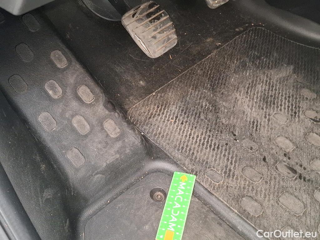  Renault  Trafic  Fourgon L2H1 3T Grand Confort 2.0 dCi 130CV BVM6 E6d #21